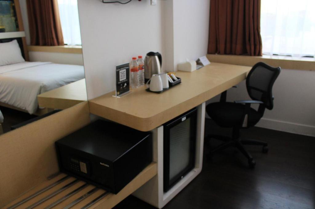 Brits Hotel קארוואנג מראה חיצוני תמונה