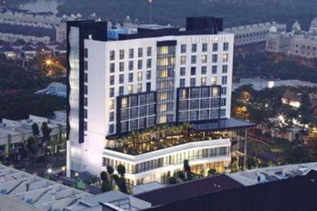 Brits Hotel קארוואנג מראה חיצוני תמונה