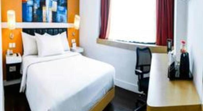 Brits Hotel קארוואנג מראה חיצוני תמונה